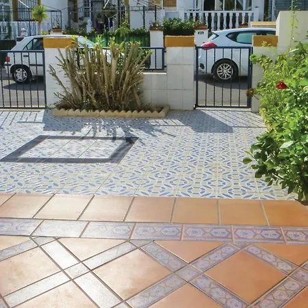 Holiday home Cozy In Orihuela Costa With Kitchenette Dehesa de Campoamor (Orihuela Costa)