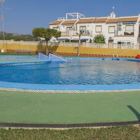 Cozy In Orihuela Costa With Kitchenette Holiday home *